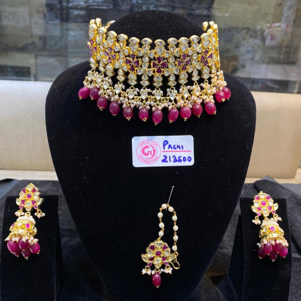 Beautiful wedding Kundan sets in...