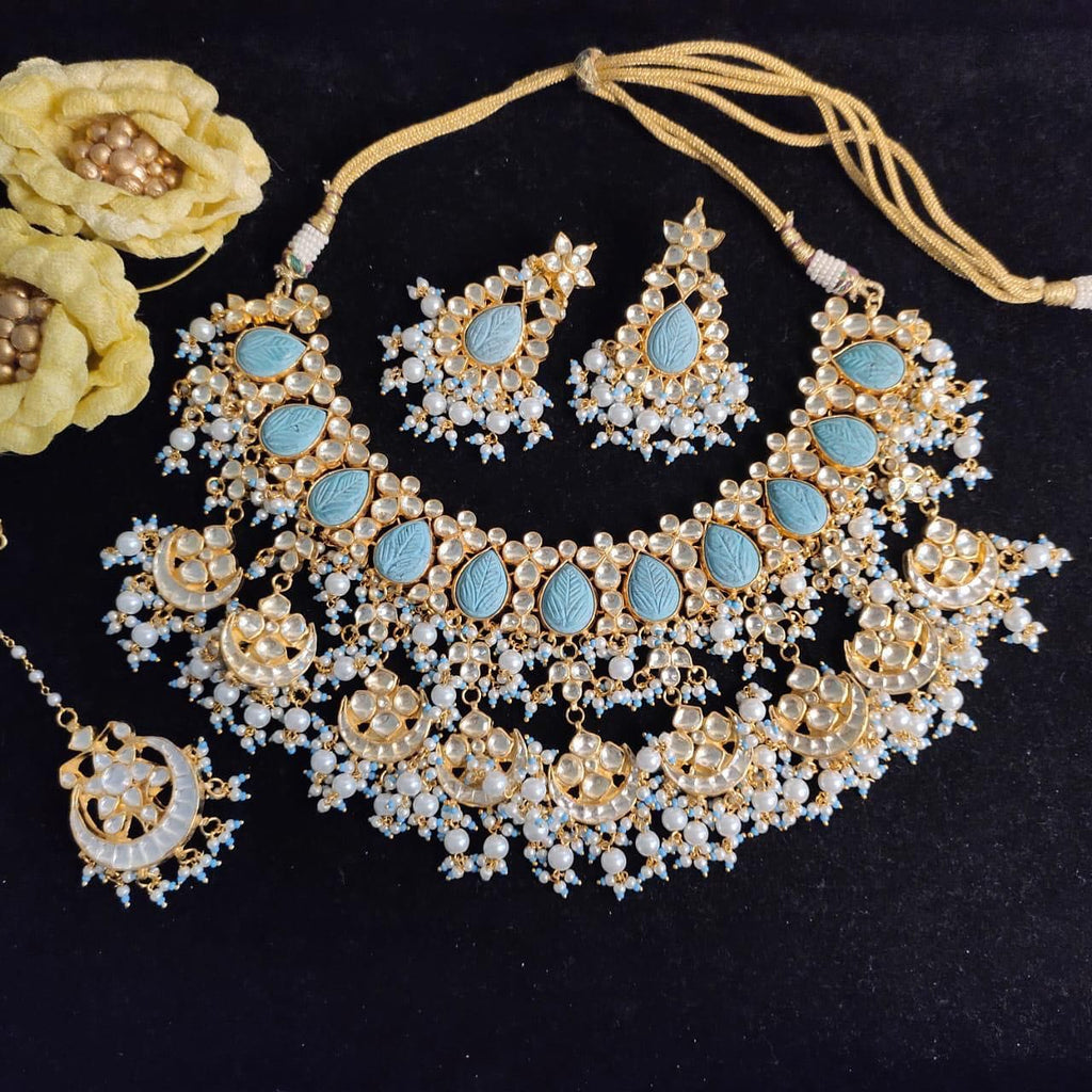 Fashion Vibes Jewelry . Beautiful...