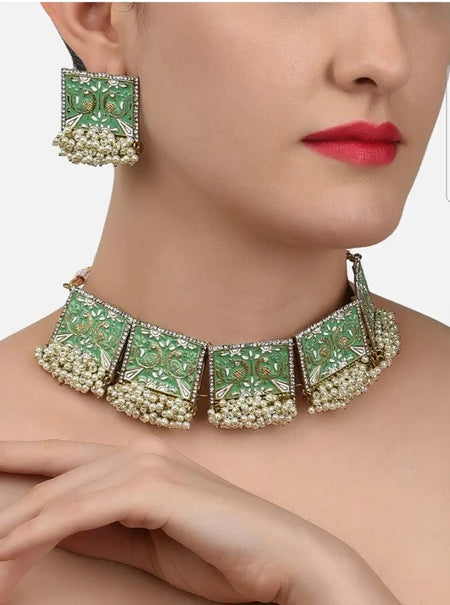 Beautiful Green and White Kundan Earrings