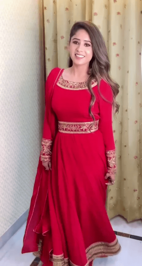 Georgette Anarkali Suit in - Salwar Suit - FashionVibes