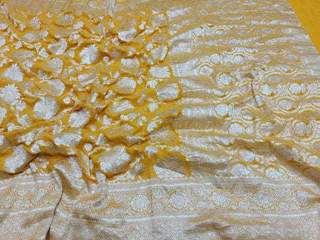 Brocade pattern 100gm Thickness Mysoree Silk Saree